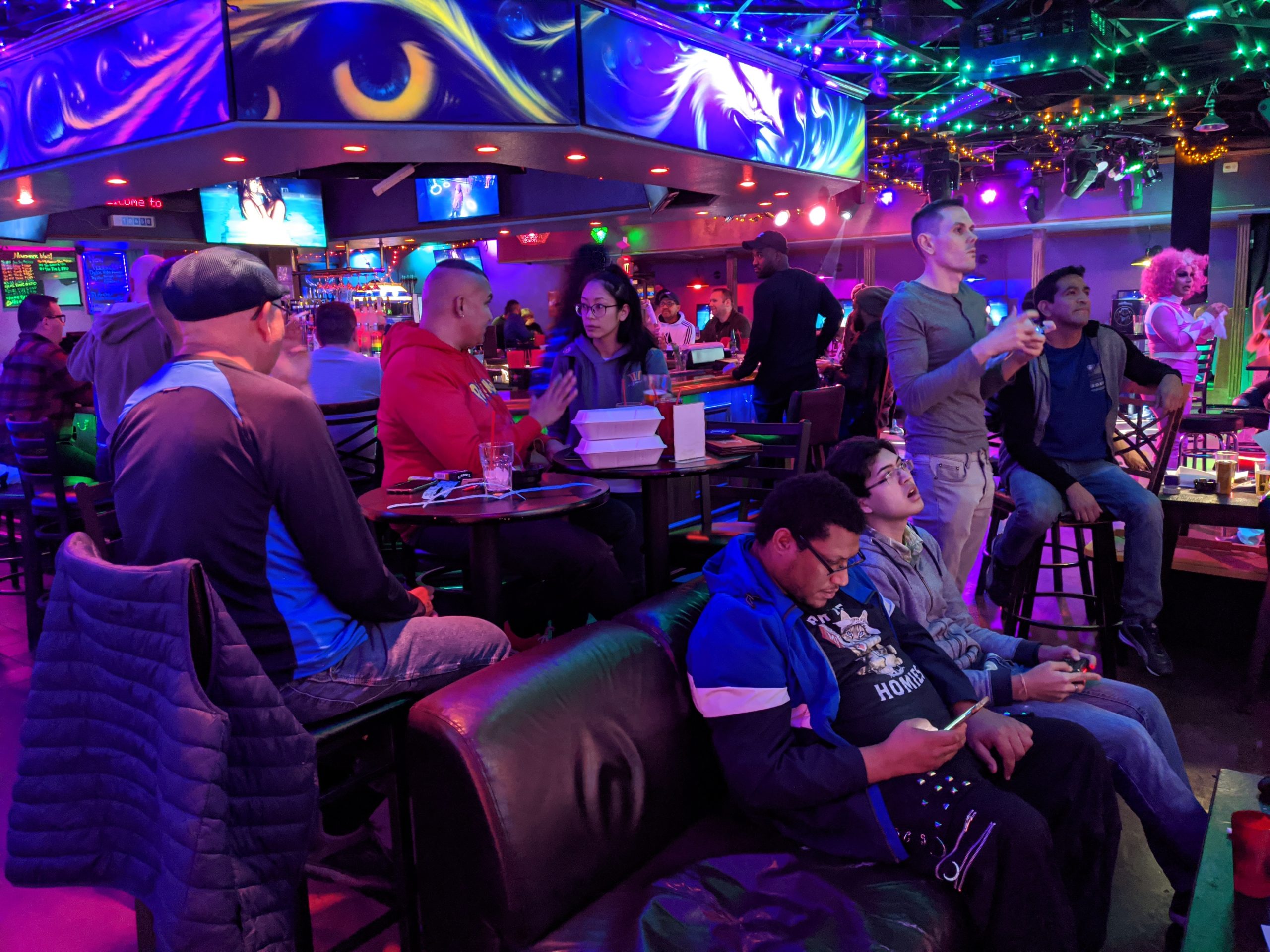 About the Las Vegas Gaymers at the Phoenix Bar and Lounge
